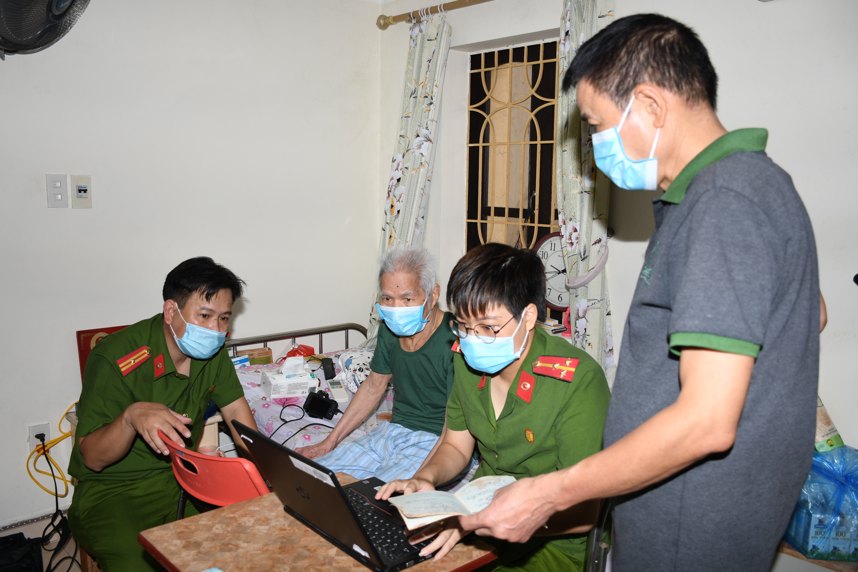 Danh sách số điện thoại đường dây nóng về công tác cấp, quản lý căn cước công dân và công tác đăng ký, quản lý cư trú